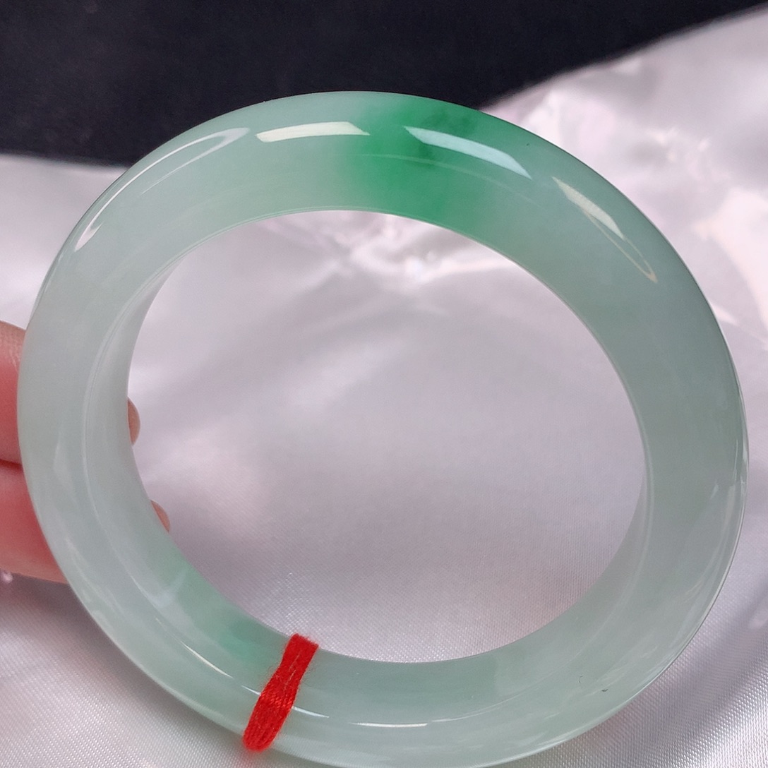 翡翠手镯未镶嵌56 翡翠手镯