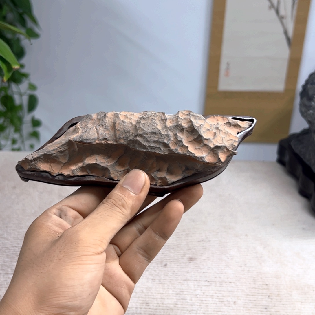 有机玻璃灵璧石滴水莲花摆件