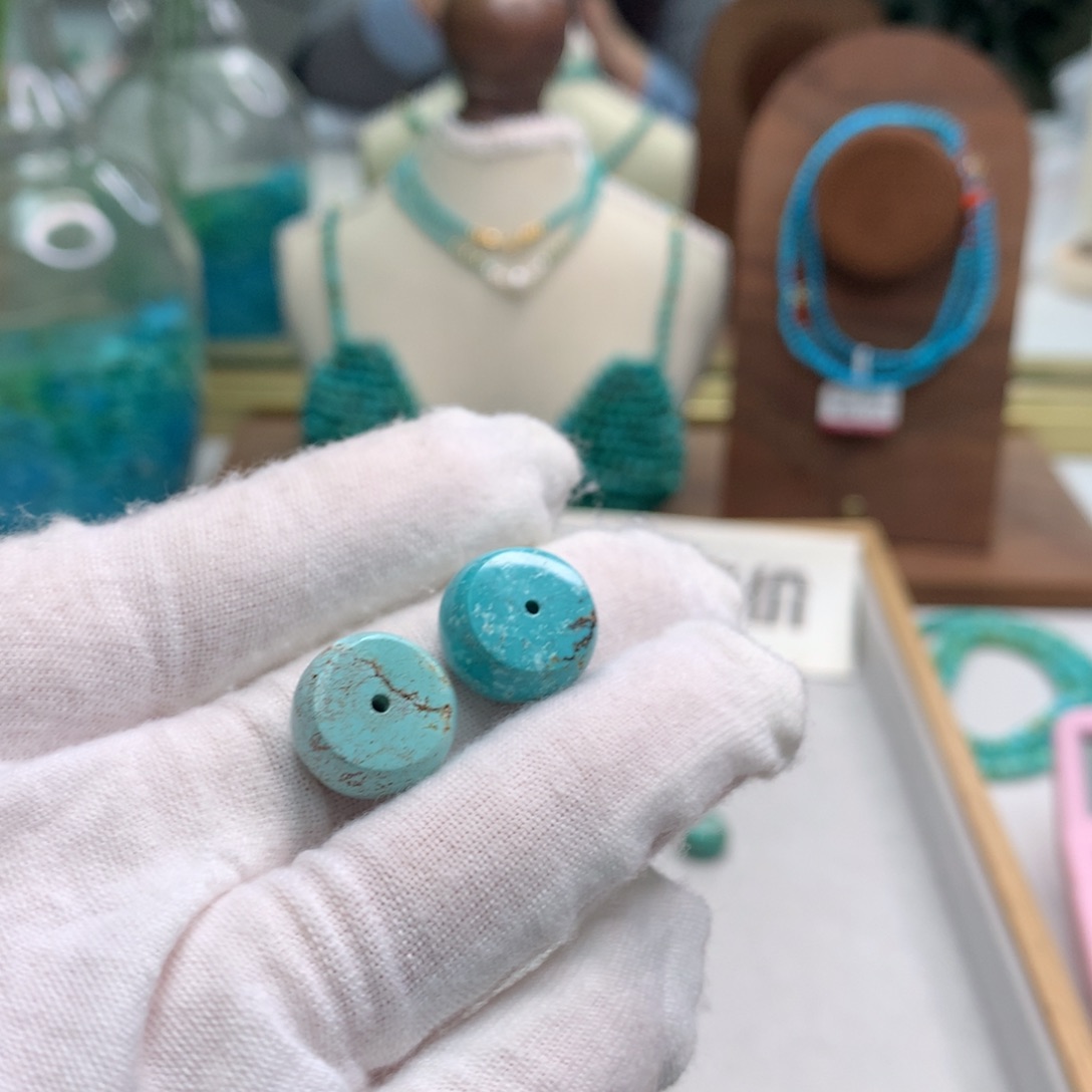 绿松石未镶嵌饰品