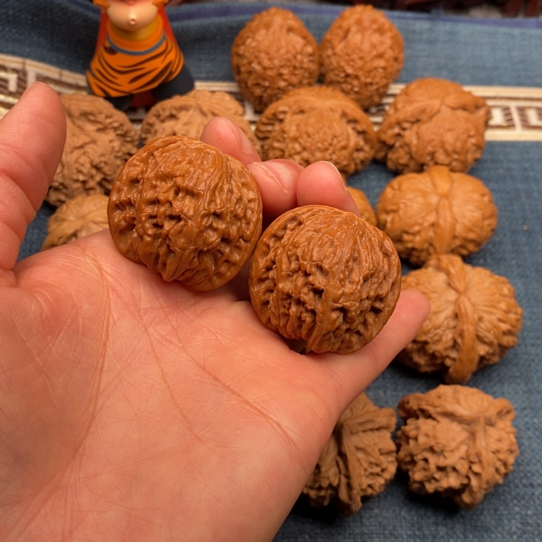 文玩核桃把件35山地正磨