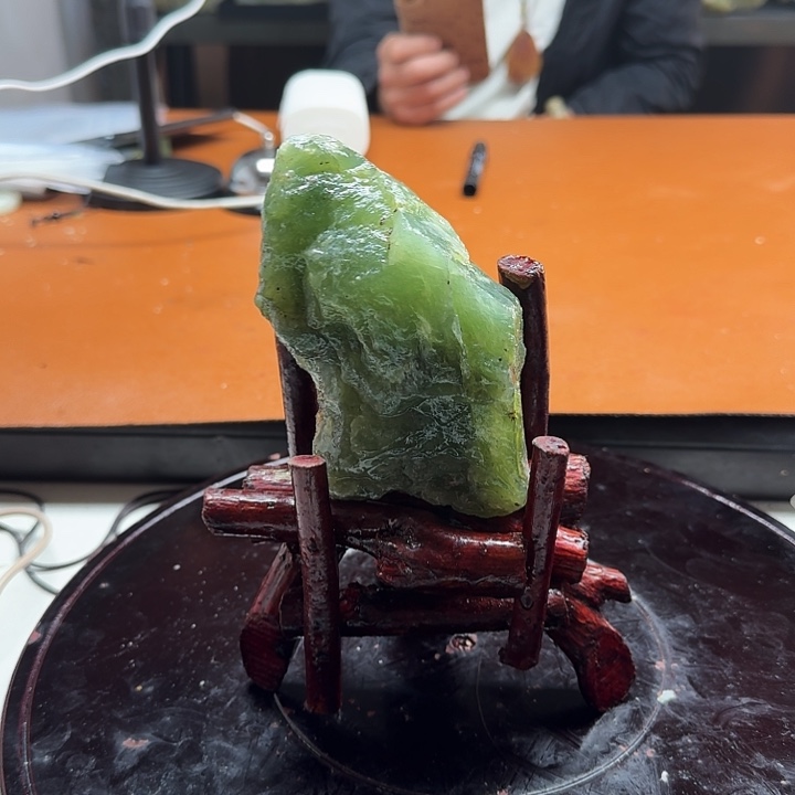 蛇纹石玉原石未镶嵌1