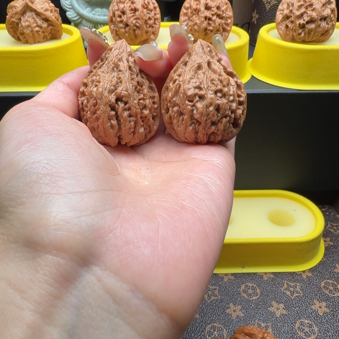 猴头核桃吊坠37坐佛