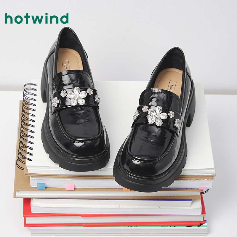 热风2025年秋季新款黑色女士时尚休闲鞋舒适百搭乐福H02W25309