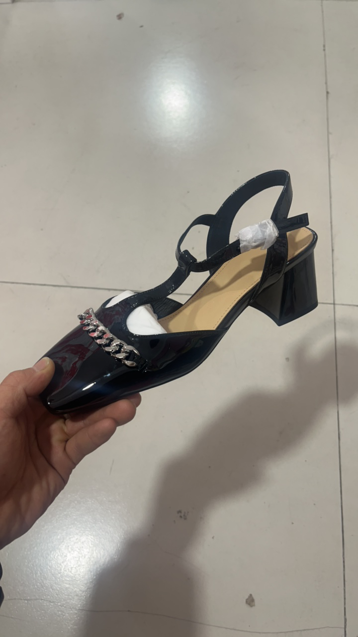 00009108牛漆皮百搭单鞋