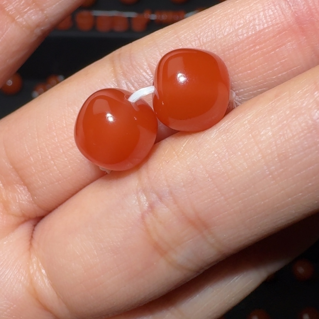 南红玛瑙未镶嵌樱桃红老形微纹10×9