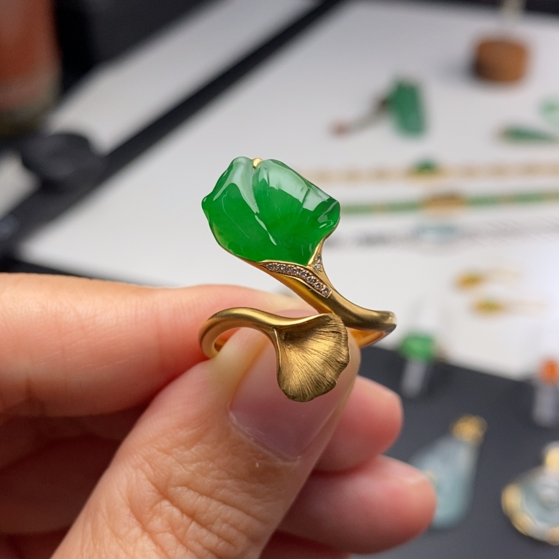 定制翡翠18K金镶嵌  银杏叶