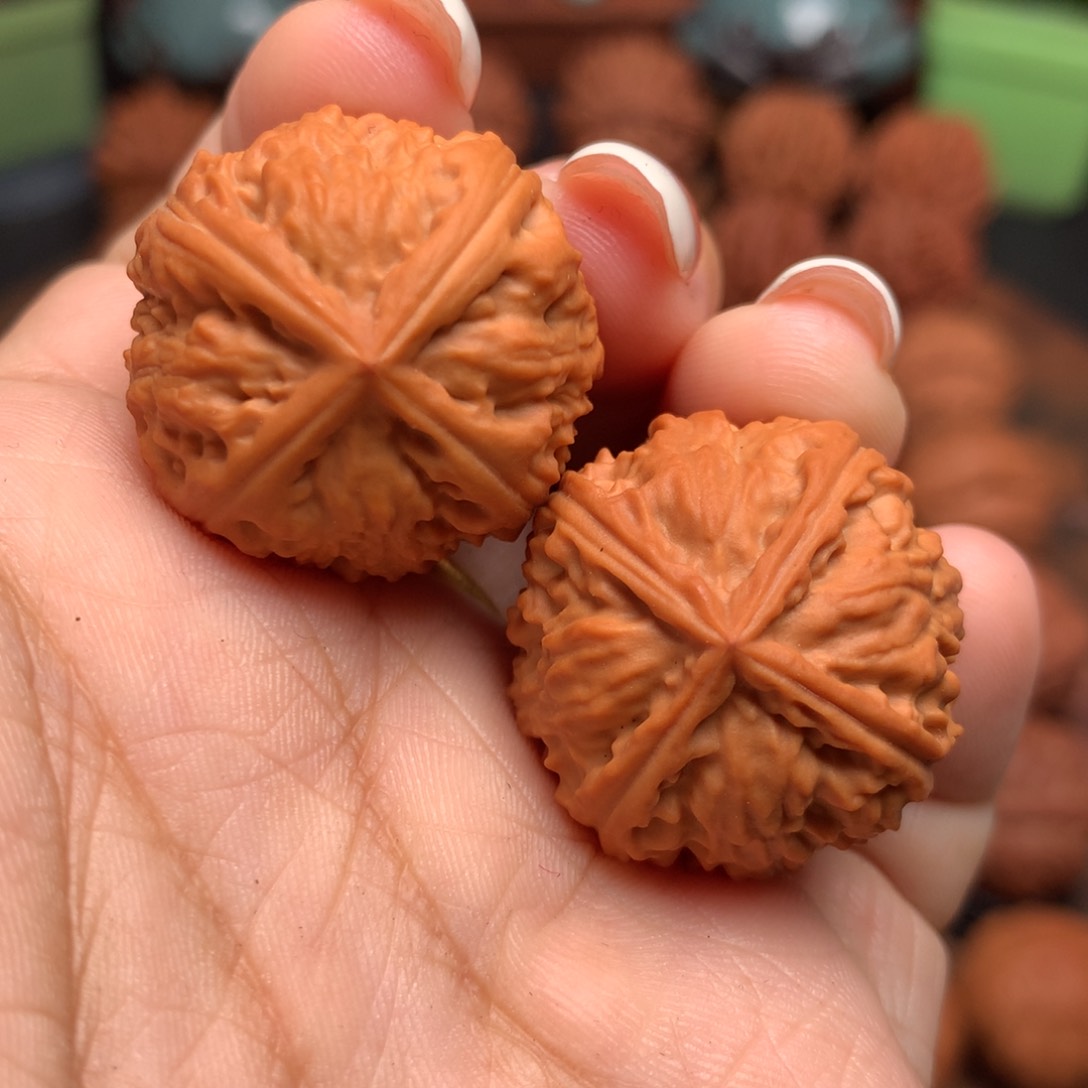 把件桃核蚂蚁四棱