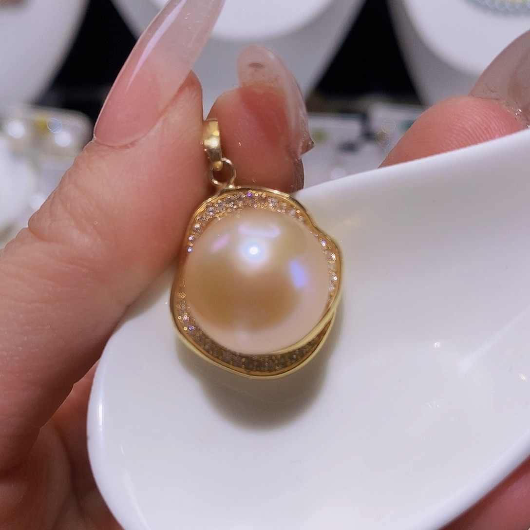 淡水珍珠颈饰合金