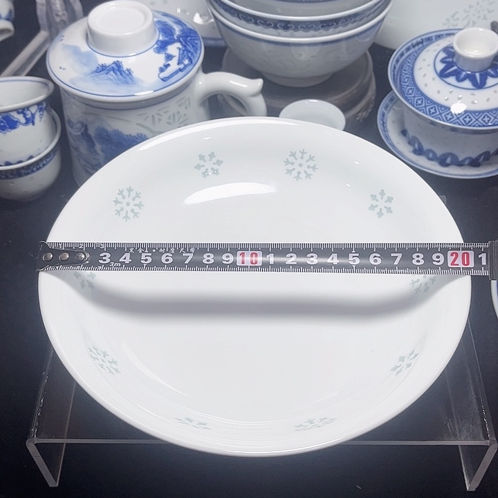 碗素玲珑雕塑雪花八寸盘