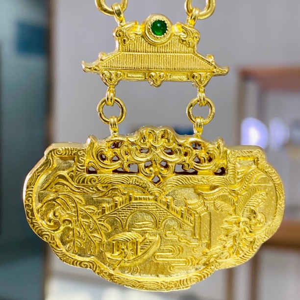 足金古法手工錾刻非遗国金錾刻岳阳楼锁25.71克