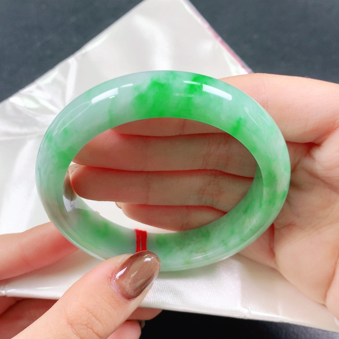 翡翠未镶嵌手镯56圈Z1008