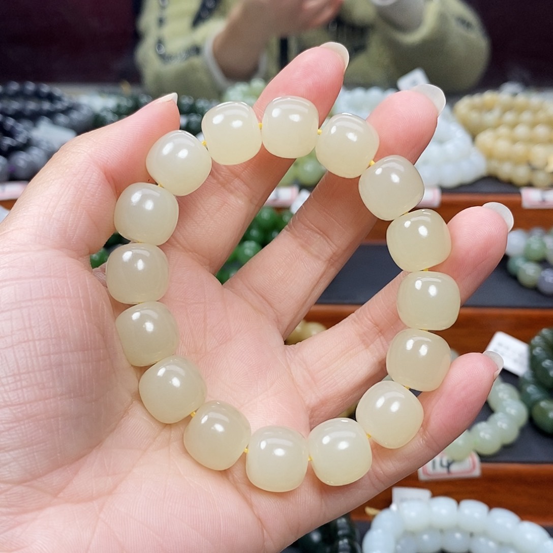 和田玉手链未镶嵌