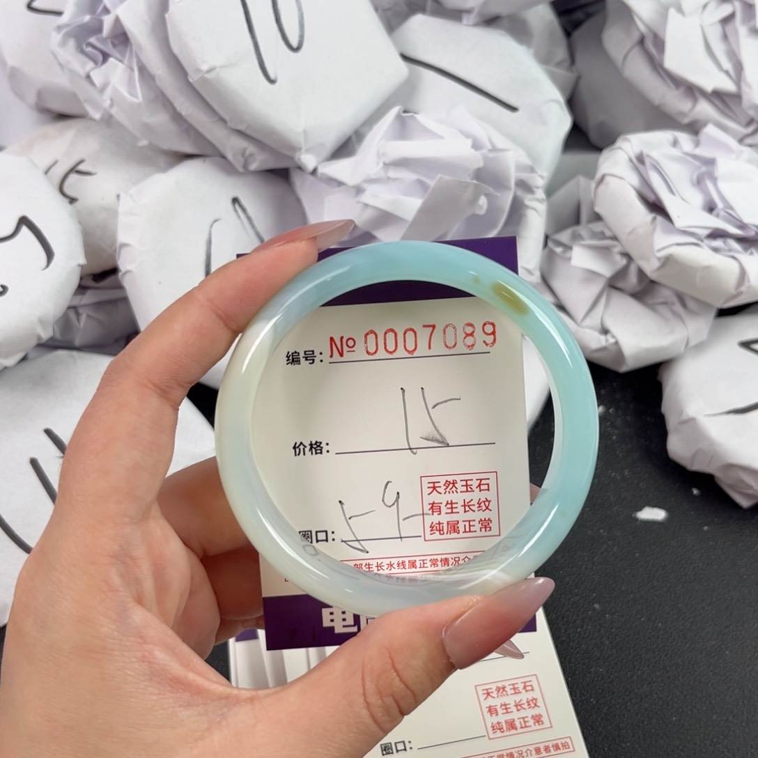 玛瑙/玉髓手镯未镶嵌7089