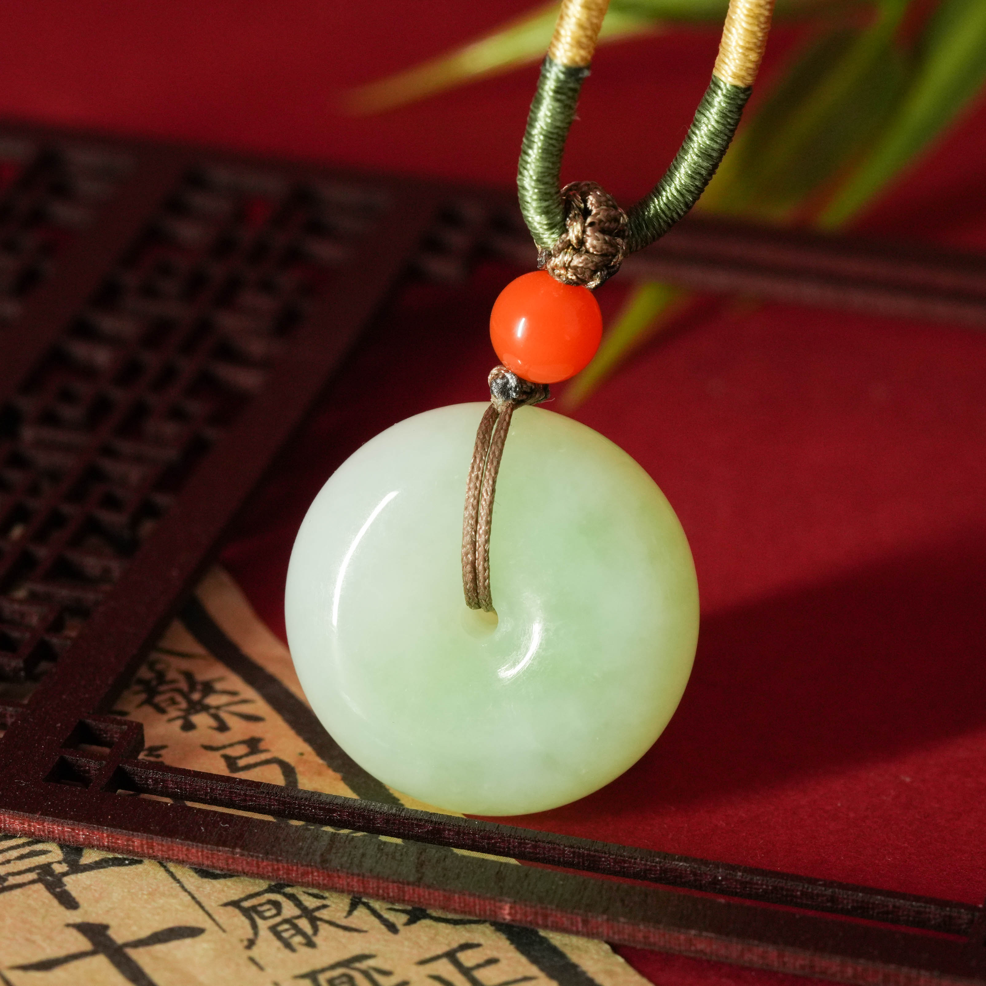 YC5266和田玉翠青平安扣