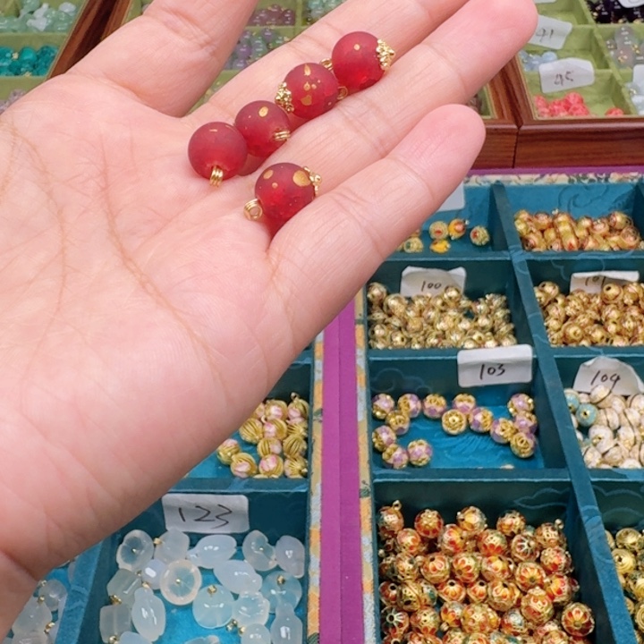 非遗传承手工圆珠扣