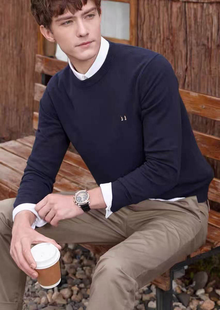 小哈刺绣男士山羊绒棉线混纺针织毛衣纯色圆领保暖上衣AW25791