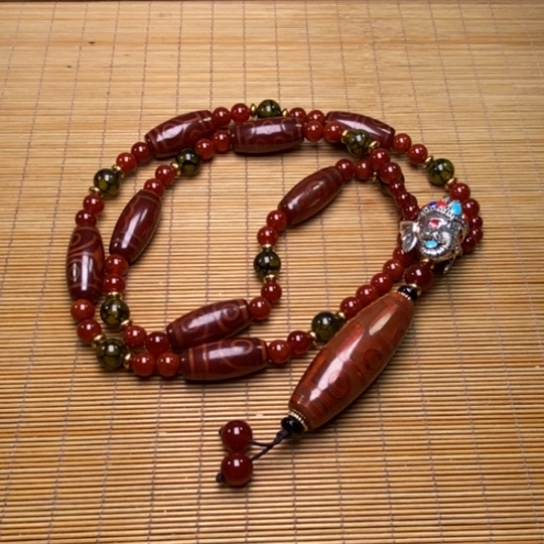 玛瑙/玉髓颈饰未镶嵌