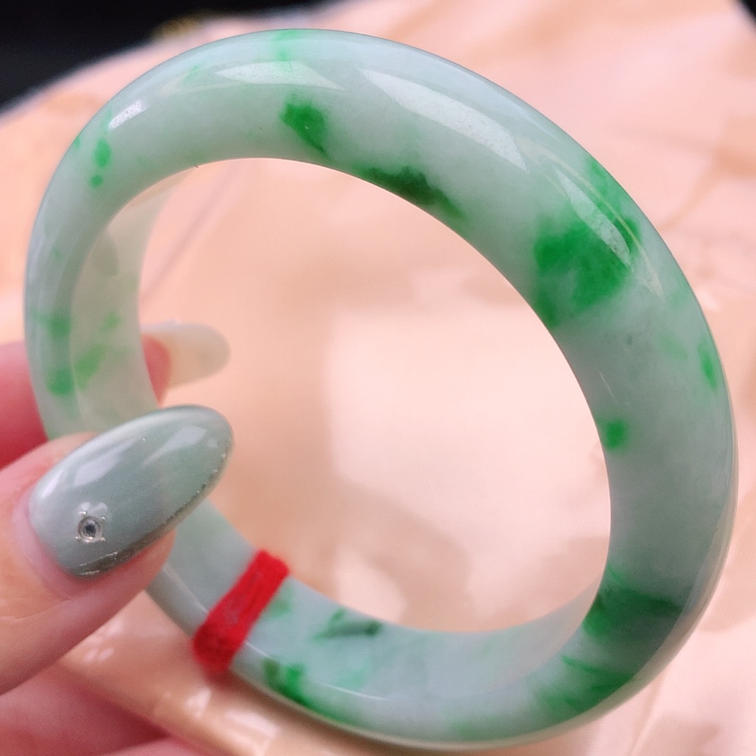 翡翠手镯未镶嵌54圈口882079