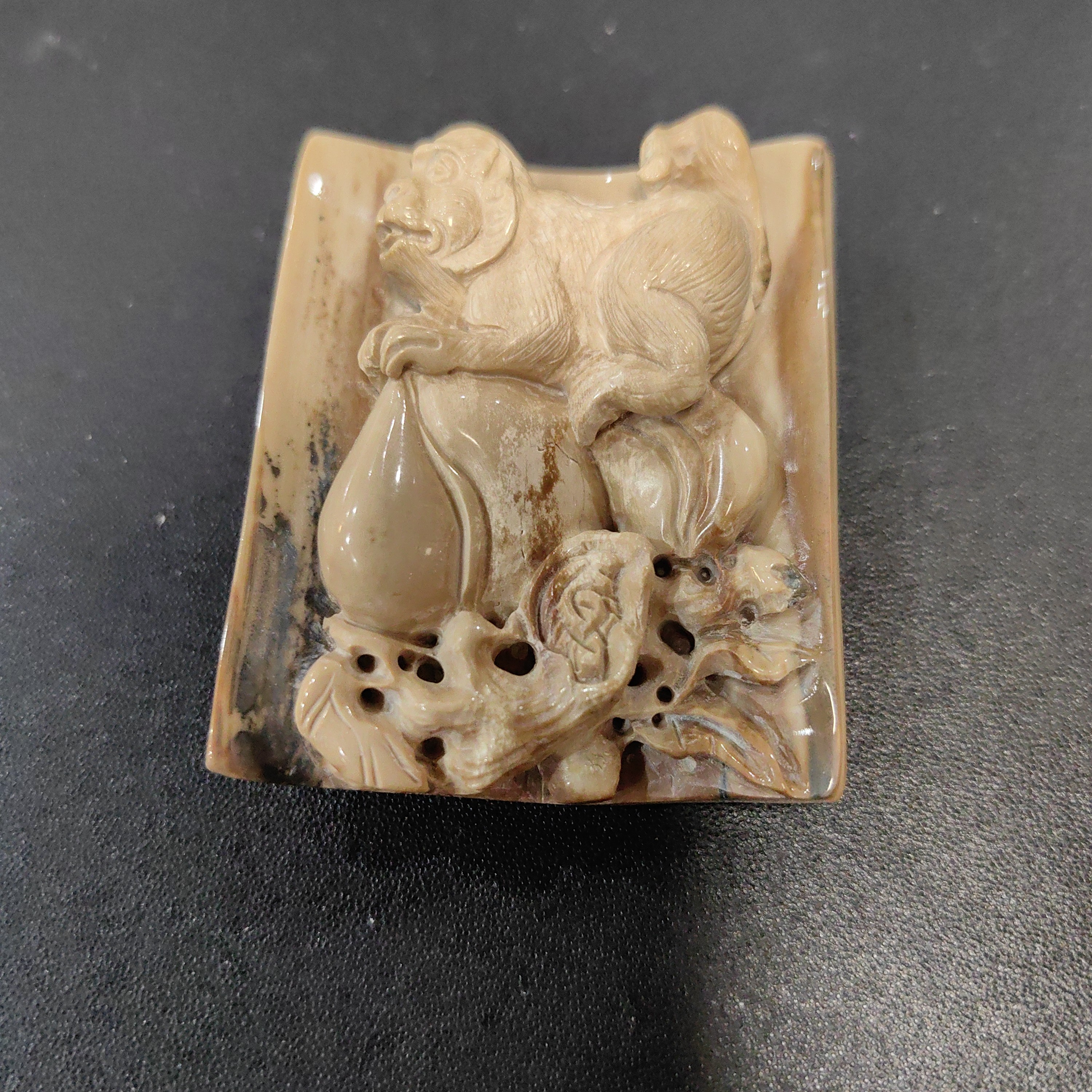 猛犸猛犸雕刻把件ZS547