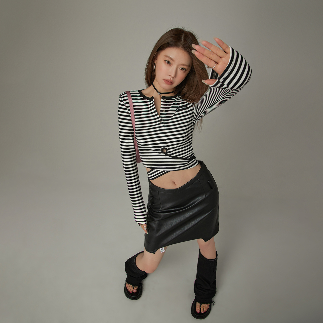 H014【金拐子专属】CHUU条纹个性绑带辣妹短款绑带修身T恤-F