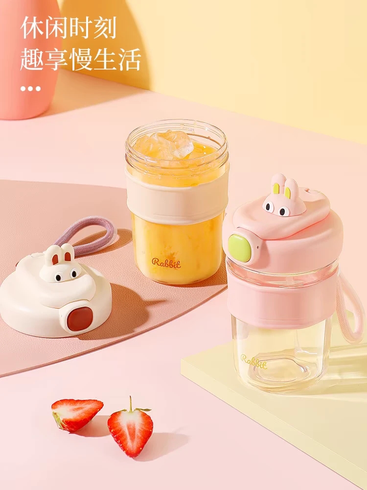 居家户外高颜值儿童水杯吸管杯便携式