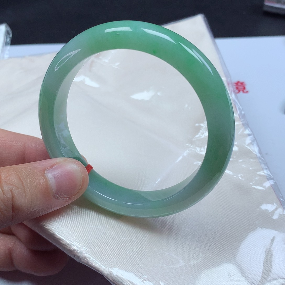 翡翠手镯未镶嵌56正圈