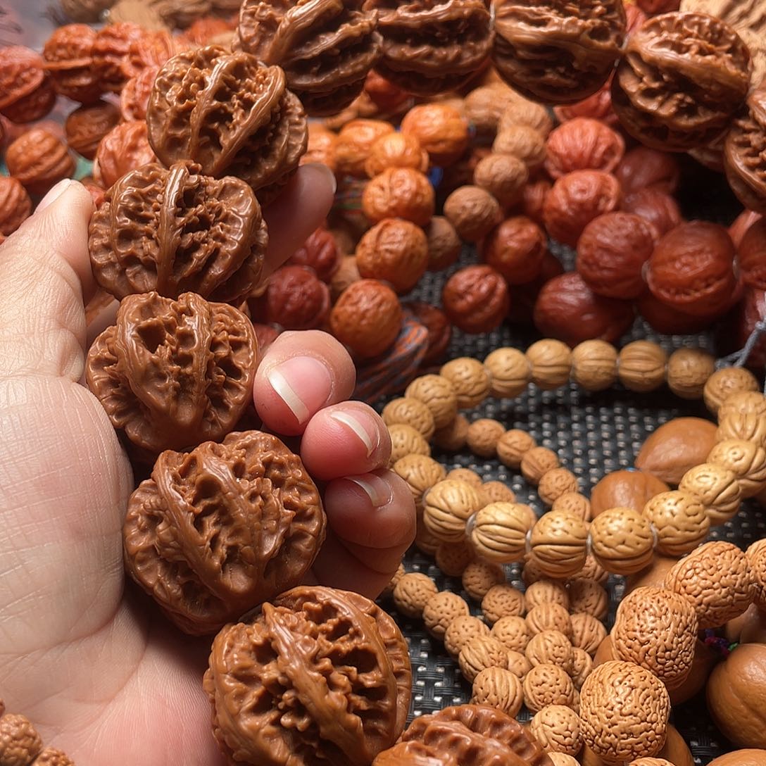 ╲***文玩核桃手串霸王龙