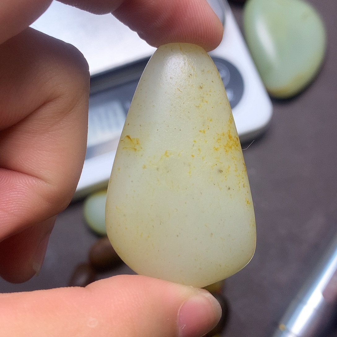 和田玉（糖玉）未镶嵌挂件