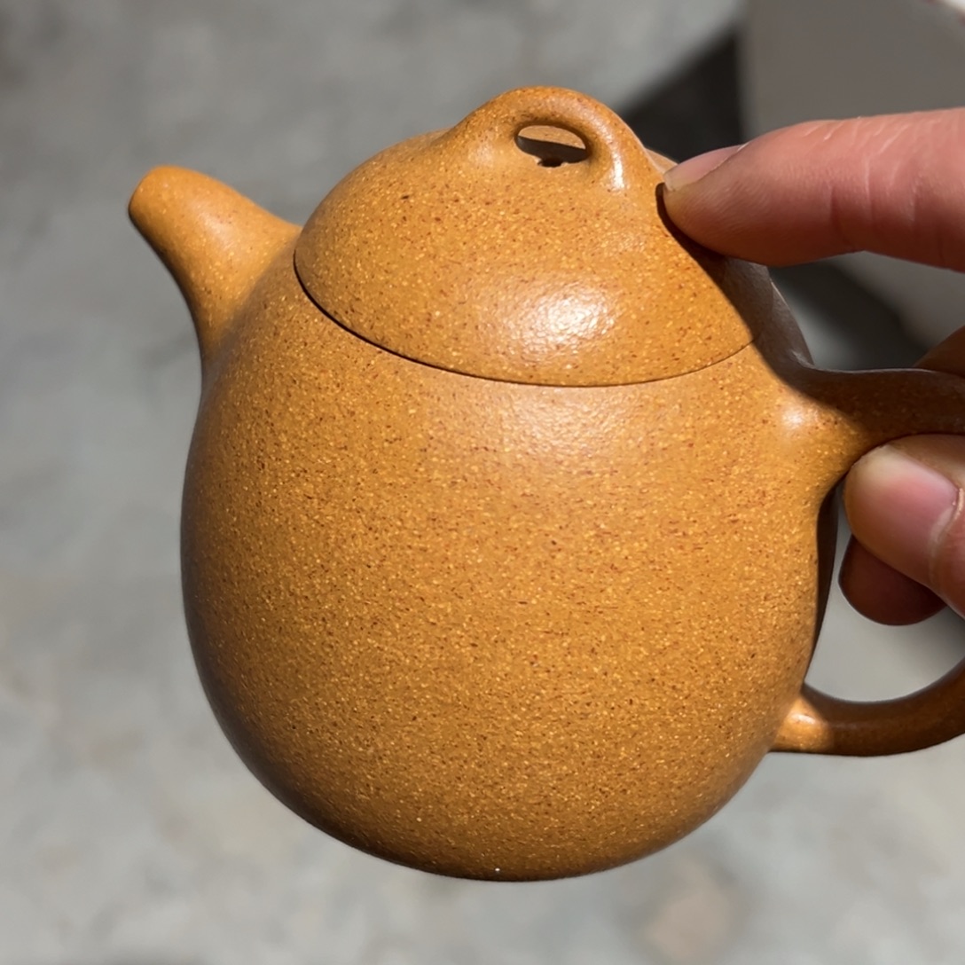 紫砂茶壶紫砂的味道很