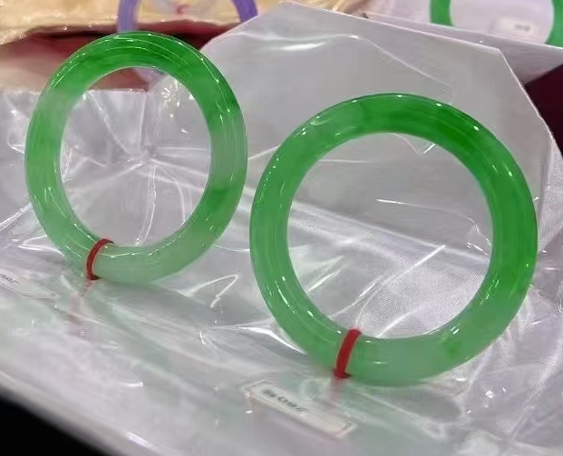 天然缅甸翡翠A货手镯板料定制