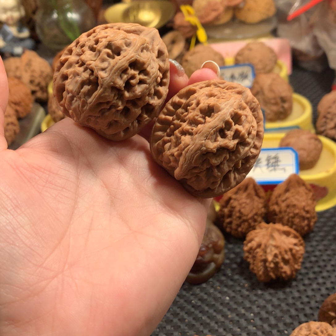 文玩核桃把件粗筋蚂蚁王