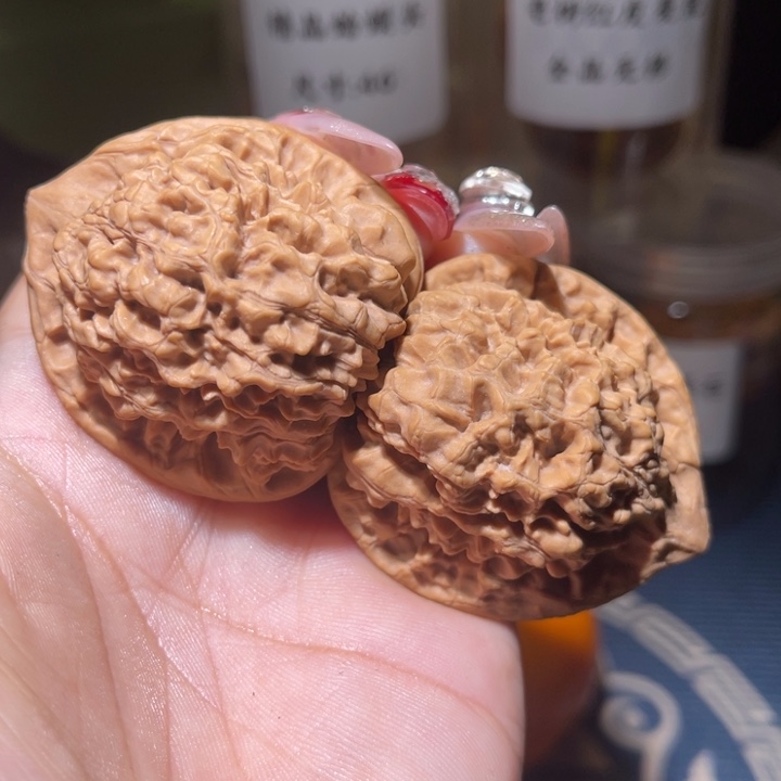 桃核把件                42