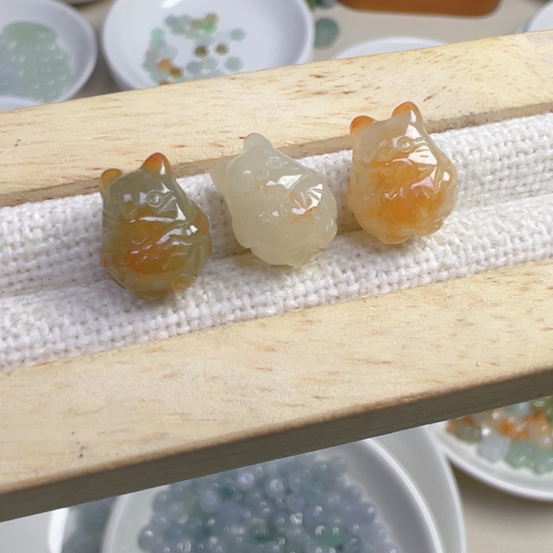 翡翠散珠通孔龙猫