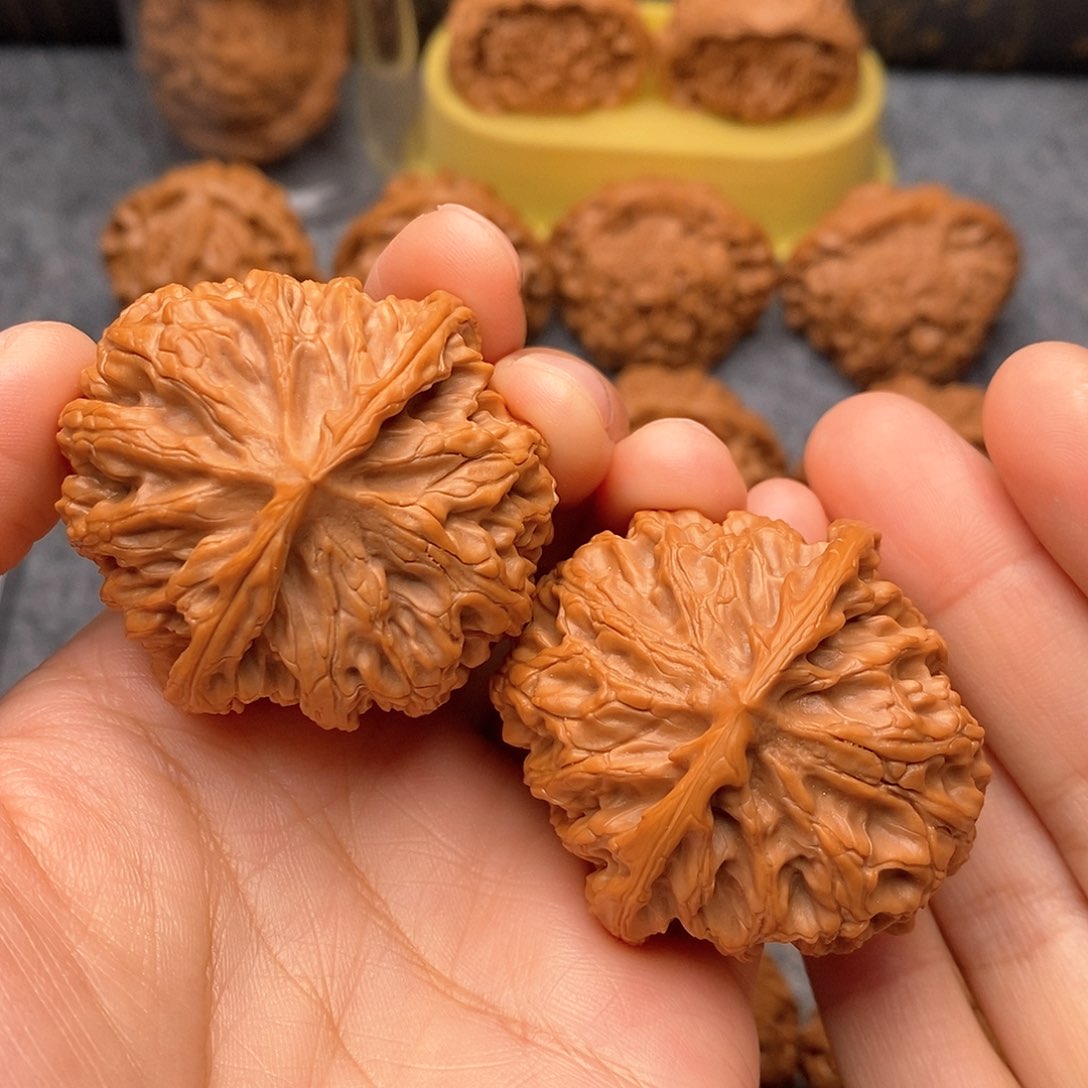 文玩核桃把件苹果园43.8尺精品