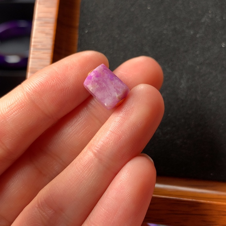 苏纪石（舒俱来）吊坠18K金镶嵌