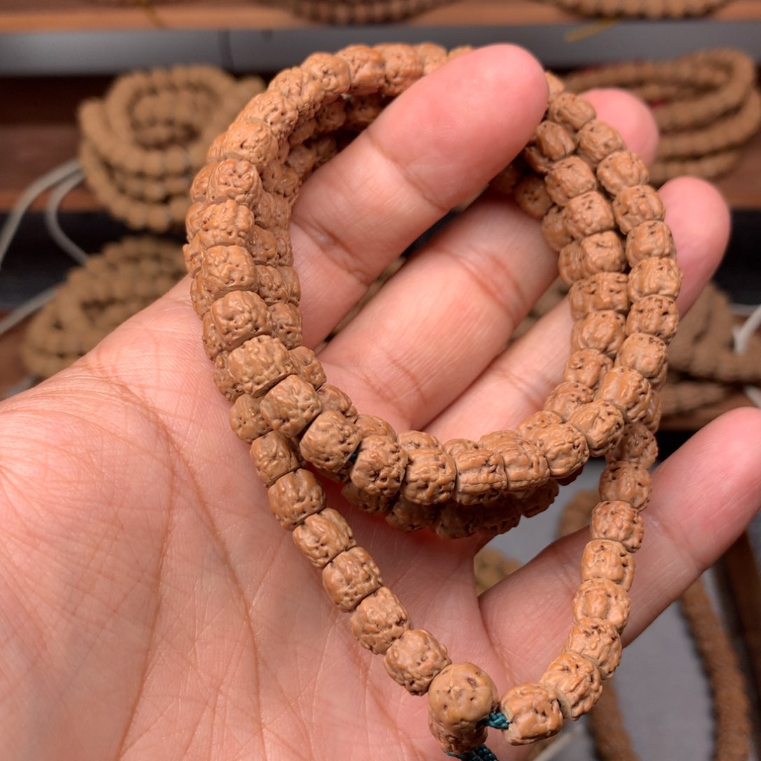 金刚菩提吊坠苏**.佛手