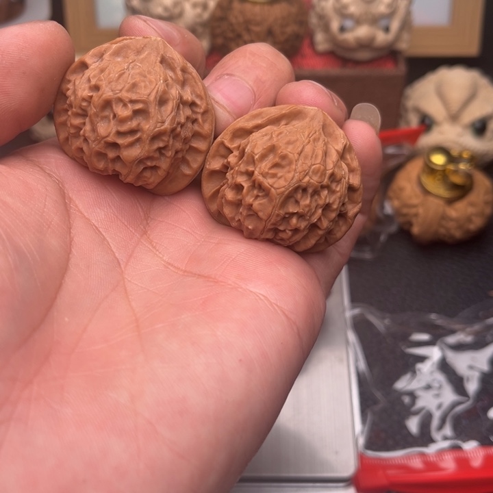 文玩核桃吊坠38宫灯