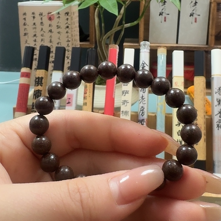 瓷片鹅梨。。。。。。1串