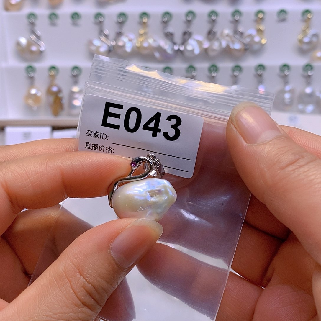 淡水珍珠颈饰银S925镶嵌