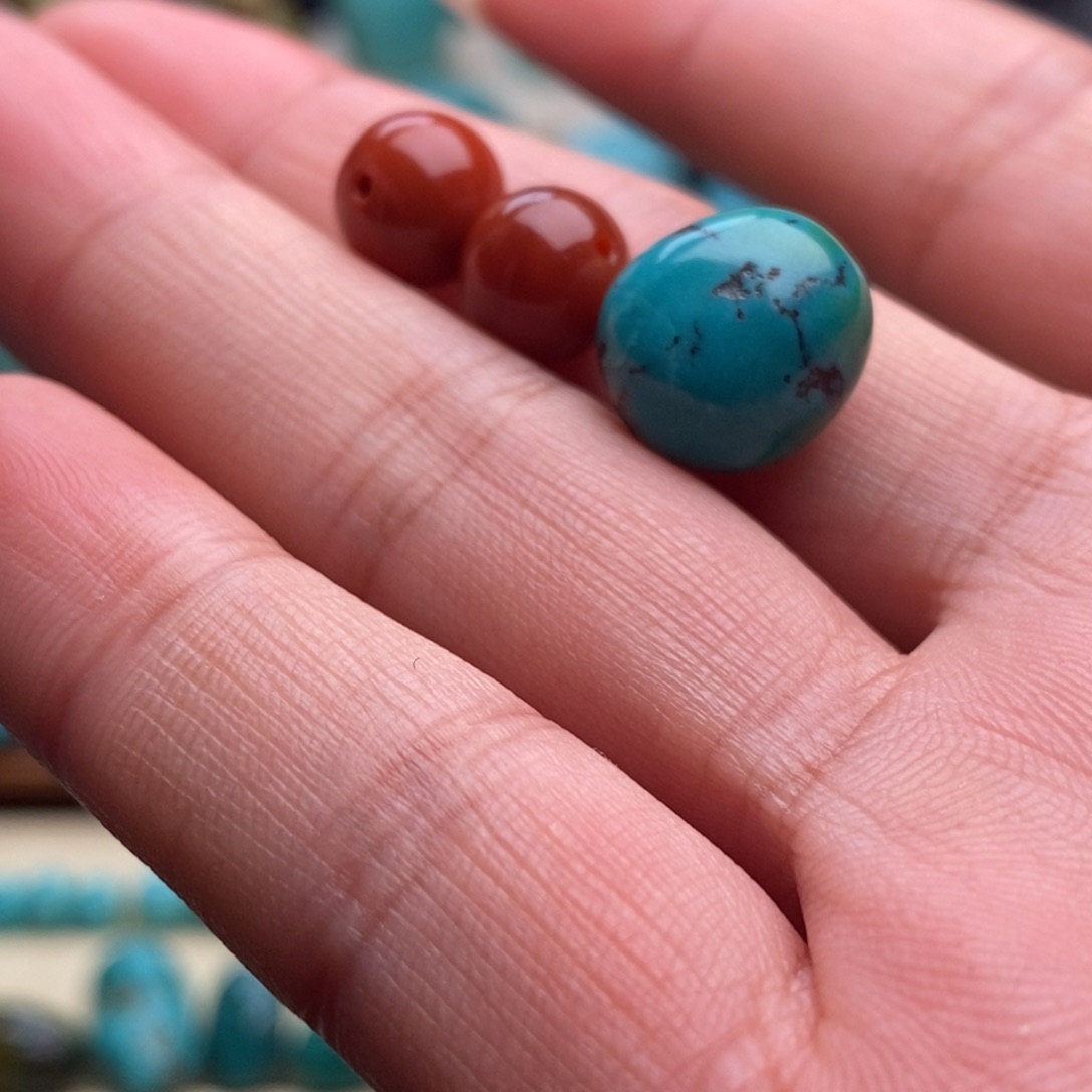 南红玛瑙未镶嵌珠宝奇石