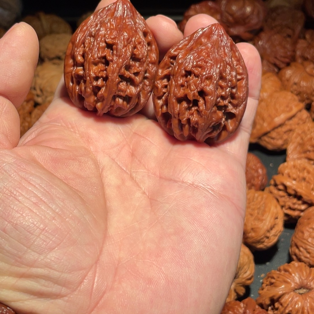 w***.吊坠文玩核桃大姑石