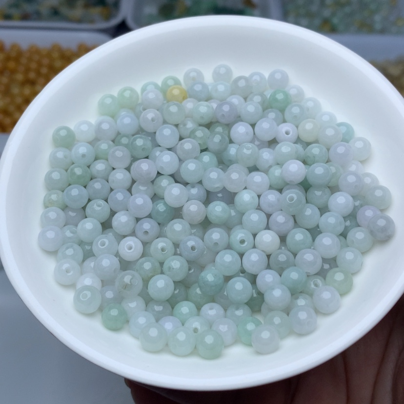 【闪购商品】翡翠手链未镶嵌卡6冰绿白100颗