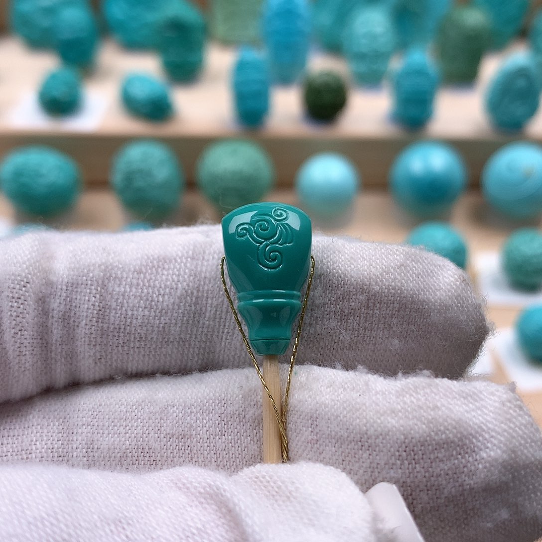 绿松石配饰未镶嵌