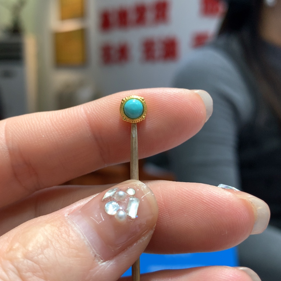 绿松石配饰18K金镶嵌