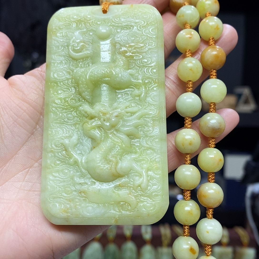 岫玉挂件手链未镶嵌