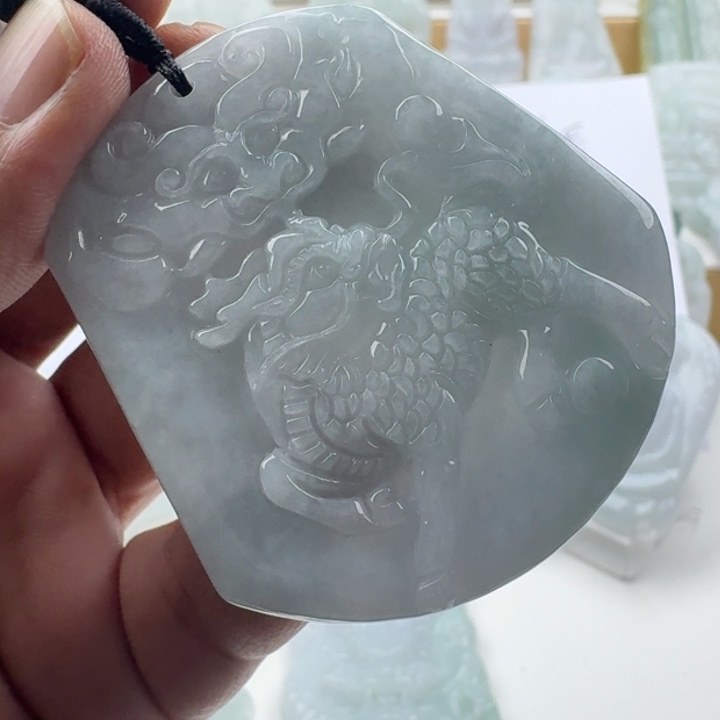 翡翠未镶嵌颈饰天然缅甸A货翡翠