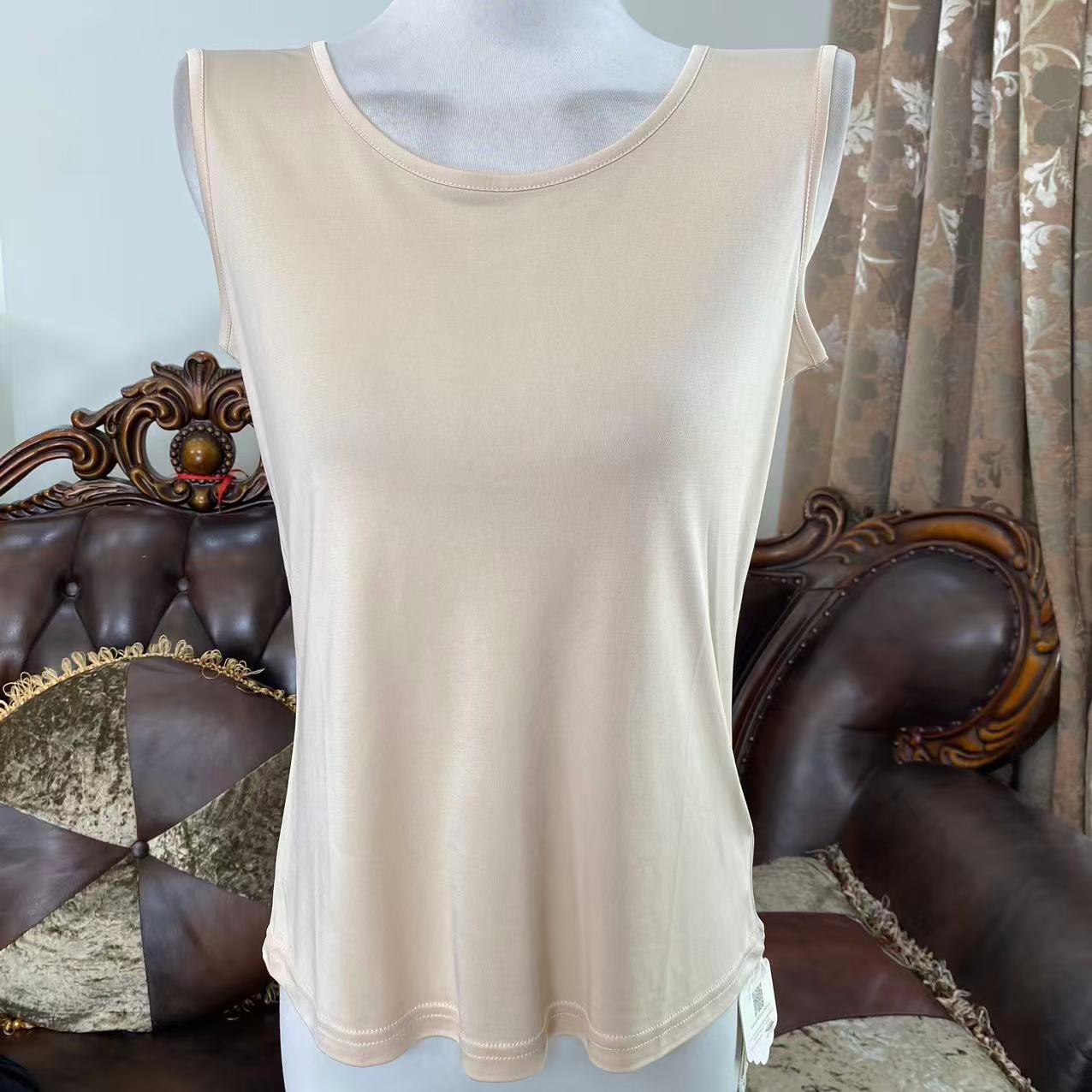 【女士背心】桑蚕丝捻丝双轴圆领纯色百搭无袖背心 68A52-45168