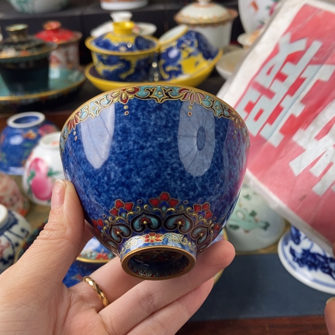 陶瓷艺术家的作品是一种