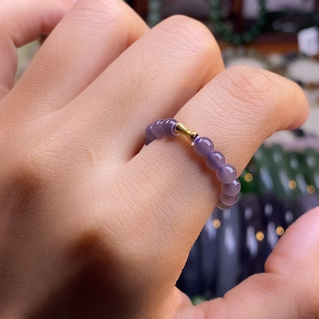 颈饰未镶嵌和田玉冰浓烟紫18.k戒指