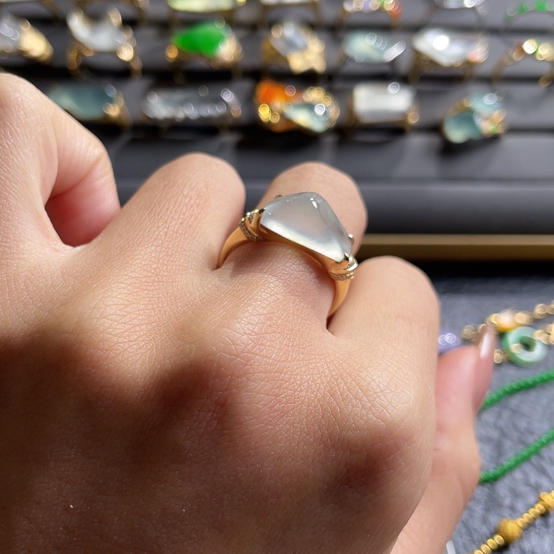 丽***啦翡翠18K金镶嵌戒指指定江山随行戒指 48小时鉴赏